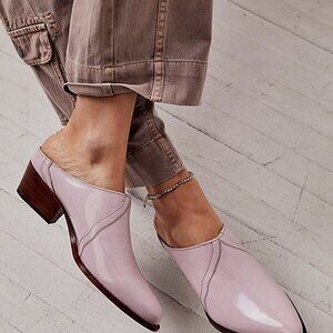Free People New Frontier Western Mule. NEW. Size 38. Color: Orchid